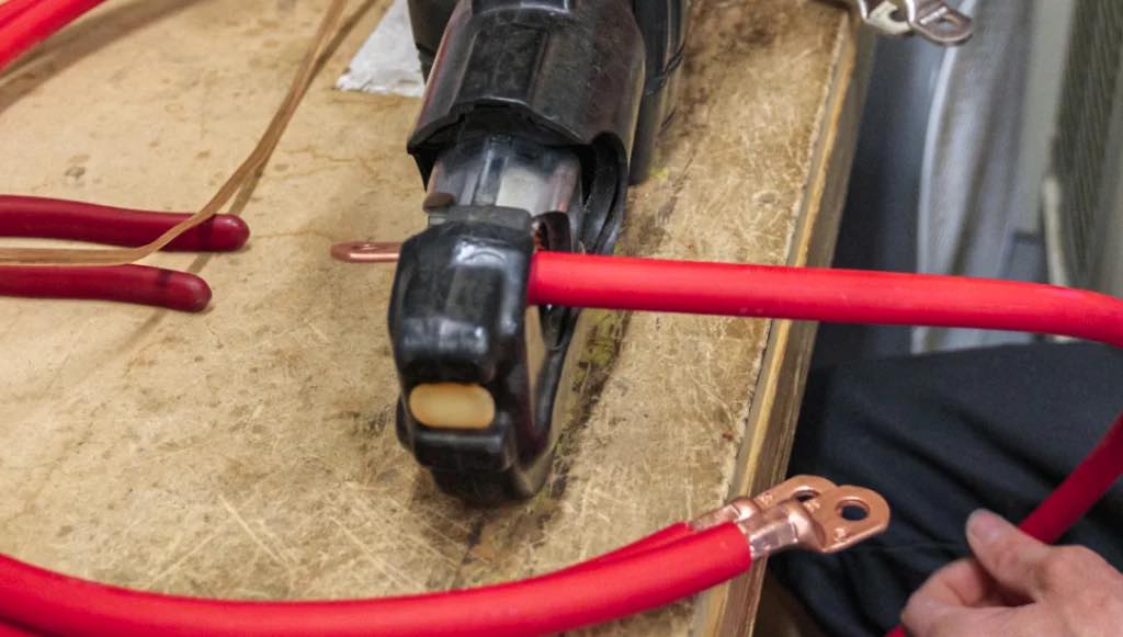 Battery Cable insulation cutter.